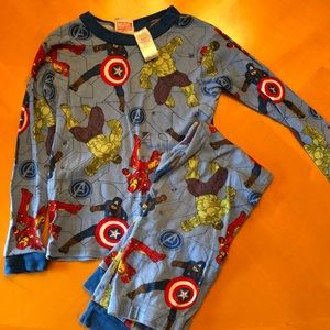 Long Sleeve Marvel Pjs Set